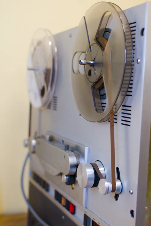 Tape Machine Reel-to-reel tape machine